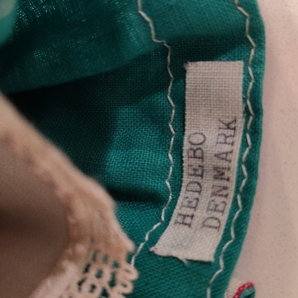 Denmark Dutch Girl Doll with braids with baby sleepy eyes jointed arms legs - Picture 9 of 9